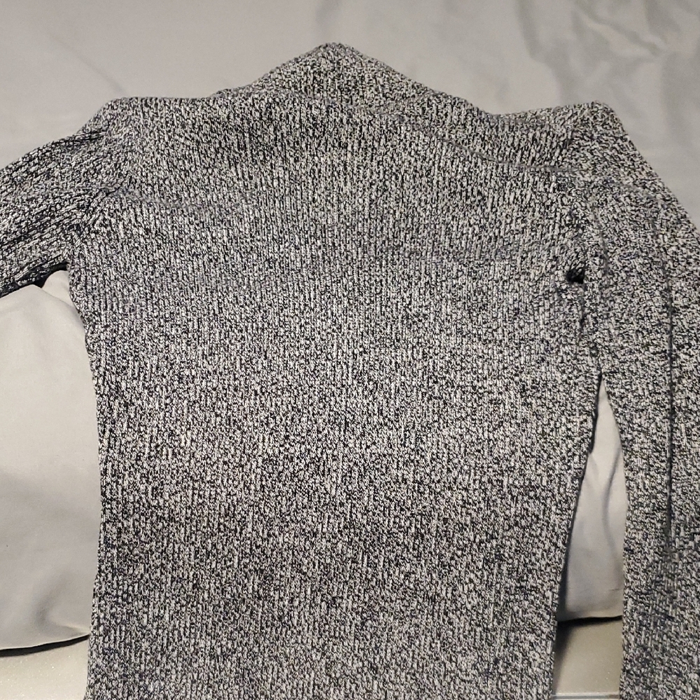 Liz Claiborne Black and White Cowl Neck Sweater - Picture 1 of 2